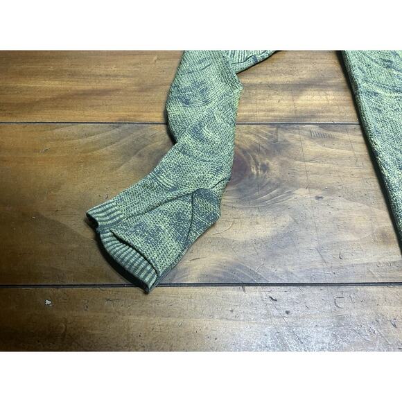 Lululemon Rest Less Pullover Smoked Spruce / Wasabi Long Sleeve - Picture 5 of 10